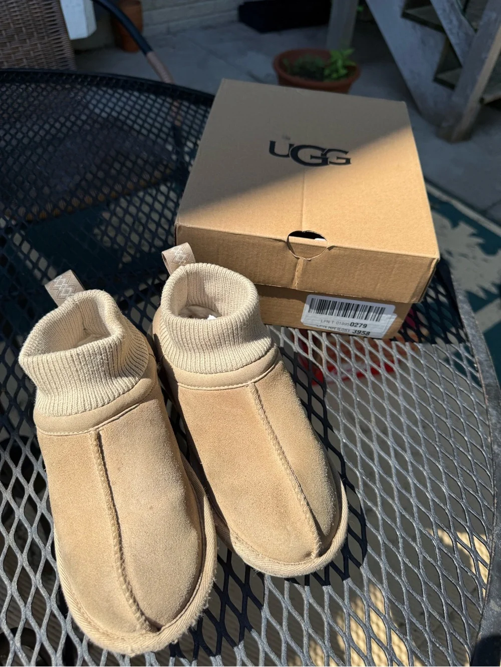 UGG classic ankle